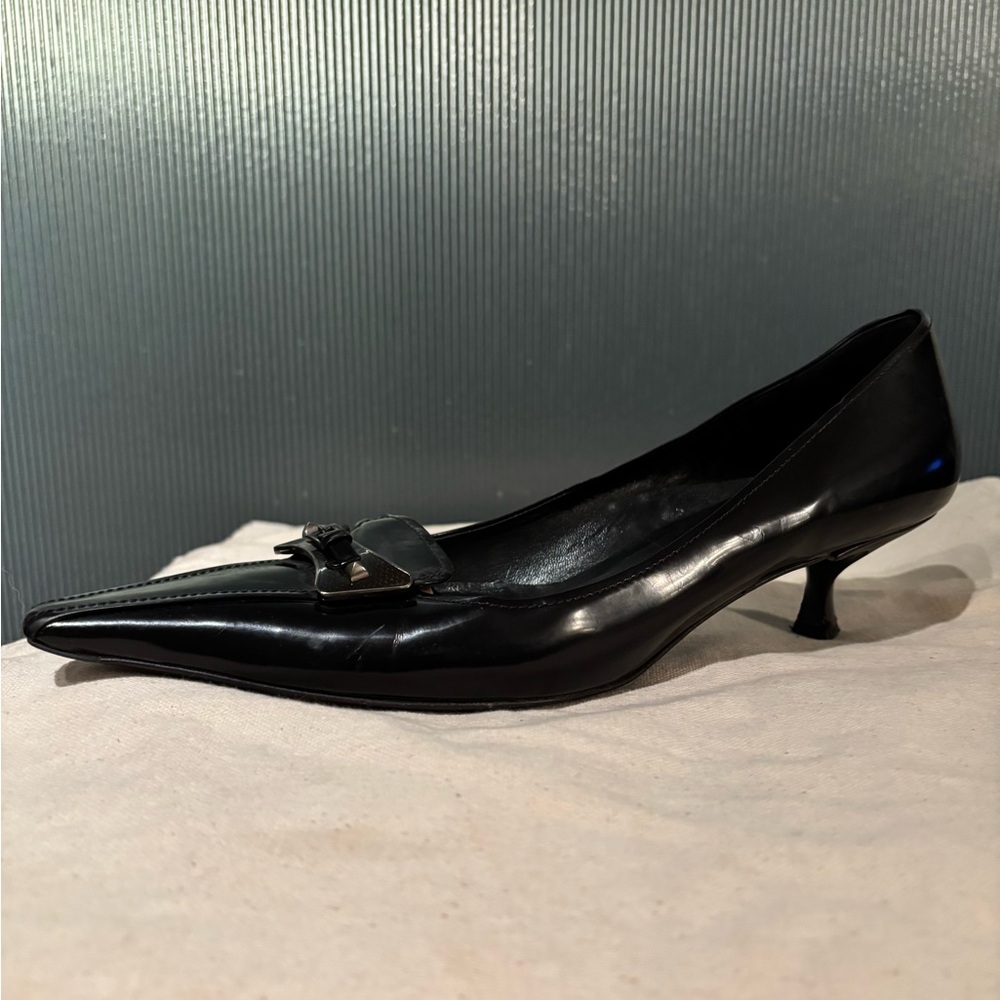 Vintage Prada Black Leather Pointy-toe Kitten Heel Pumps IT40.5 US 10/10.5